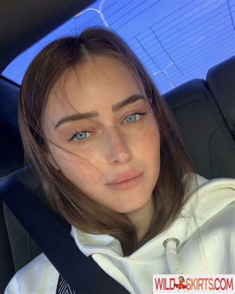 Effy Palarya Onlyfans Photo Gallery .